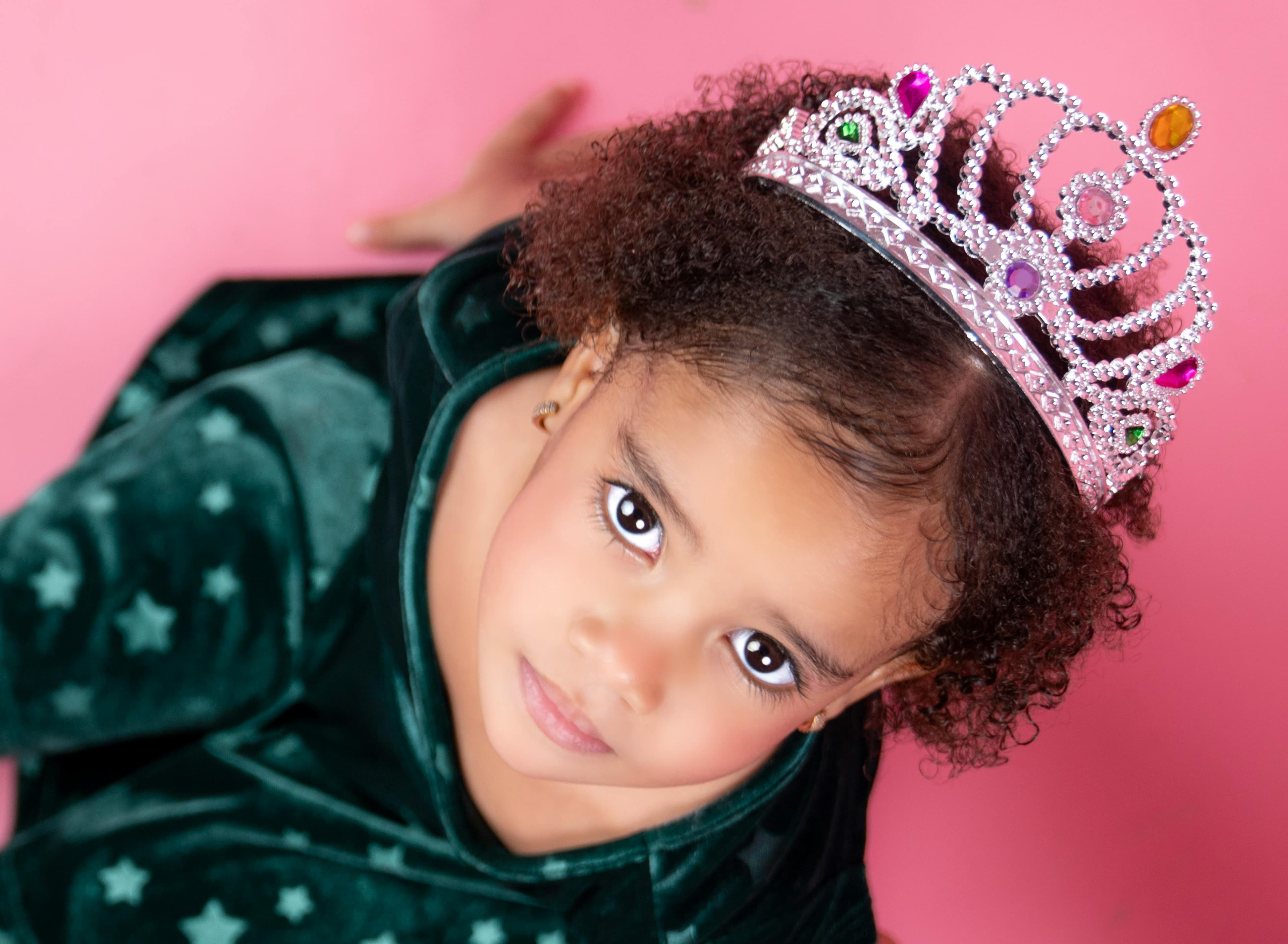 Unleash Creativity: 25 Best Gifts for 6-Year-Old Artists