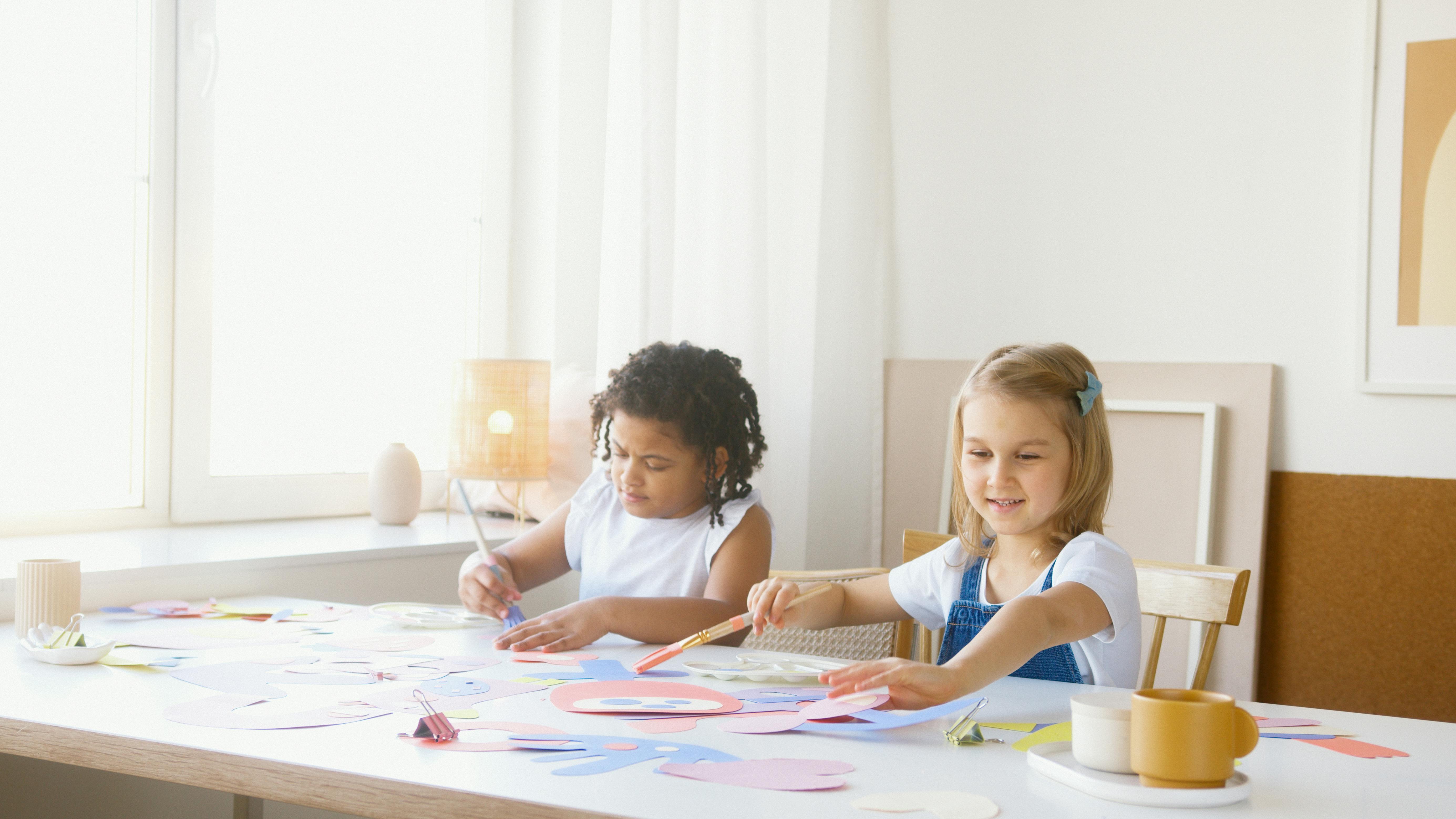 Childhood development: Colouring inside the lines helps improve fine motor skills and hand-eye coordination 🧵🧵🎨